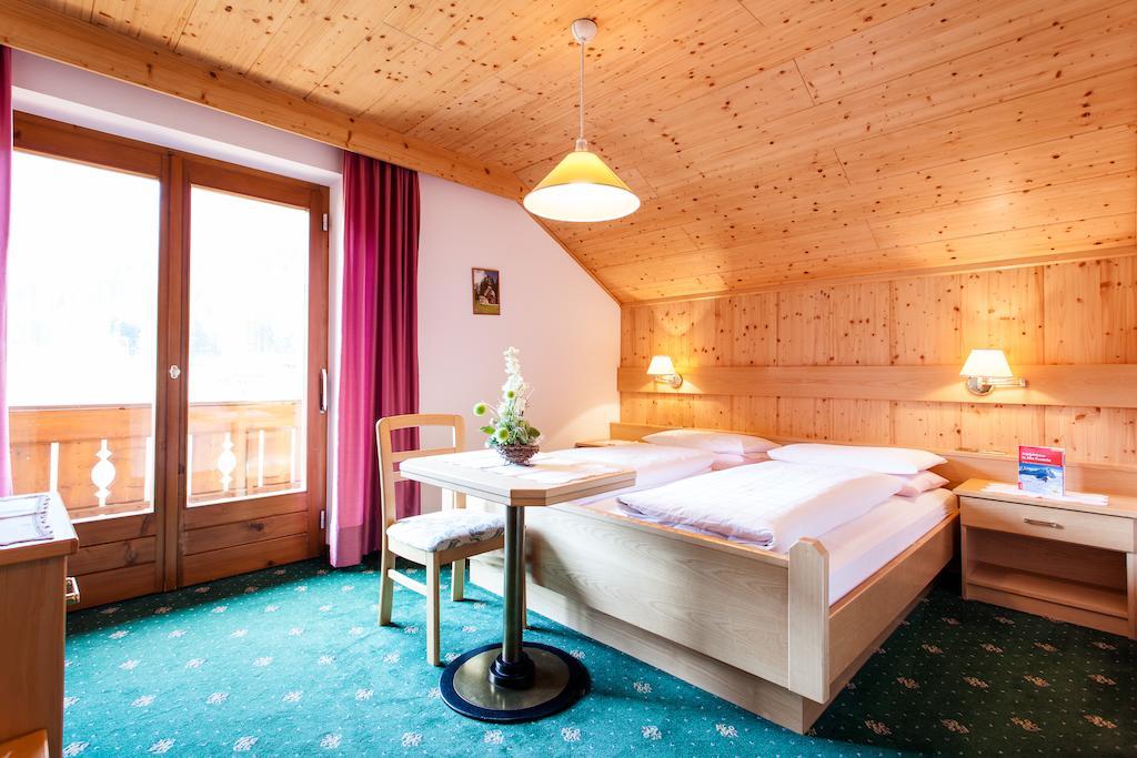 Gasthof Tuscherhof Hotel Braies  Quarto foto